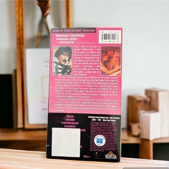 2/$45 NEW The Pink Panther Strikes Again VHS Movie Collection '76 Peter Sellers - Picture 2 of 3